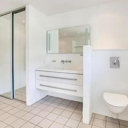 Dom wakacyjny Three-bedroom In