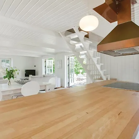 Three-bedroom In Dom wakacyjny *